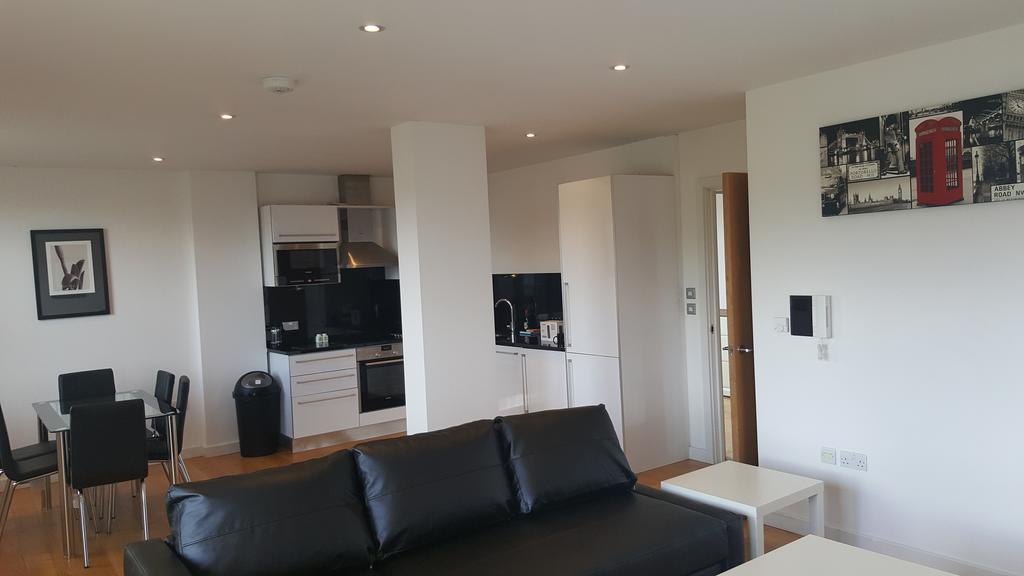 East Croydon Apartments - Just 3 Mins Walk To East Croydon Station ภายนอก รูปภาพ