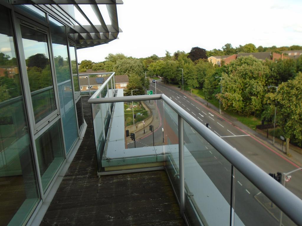 East Croydon Apartments - Just 3 Mins Walk To East Croydon Station ภายนอก รูปภาพ