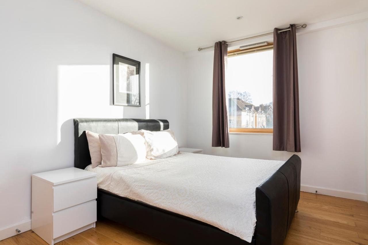 East Croydon Apartments - Just 3 Mins Walk To East Croydon Station ภายนอก รูปภาพ